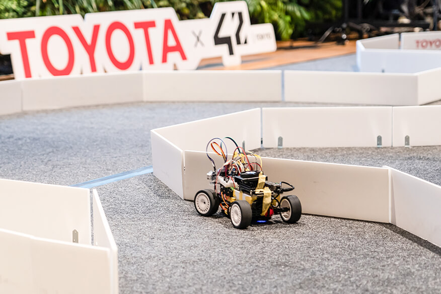 自動運転ミニカーバトルとは？